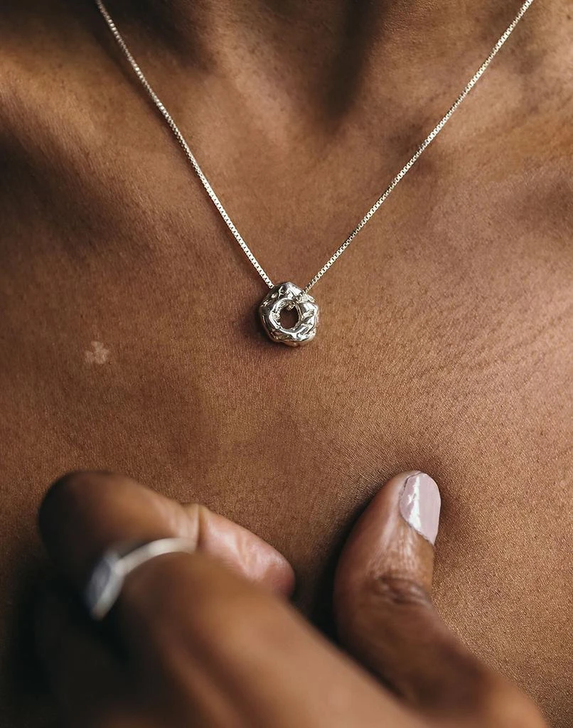 商品Madewell|Iris 1956 Jewelry Rock Pendant Necklace,价格¥674,第2张图片详细描述