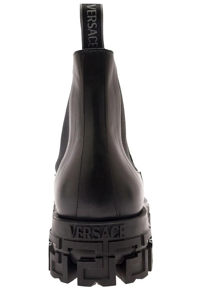 商品Versace|Versace Round Toe Ankle Boots,价格¥3646,第4张图片详细描述