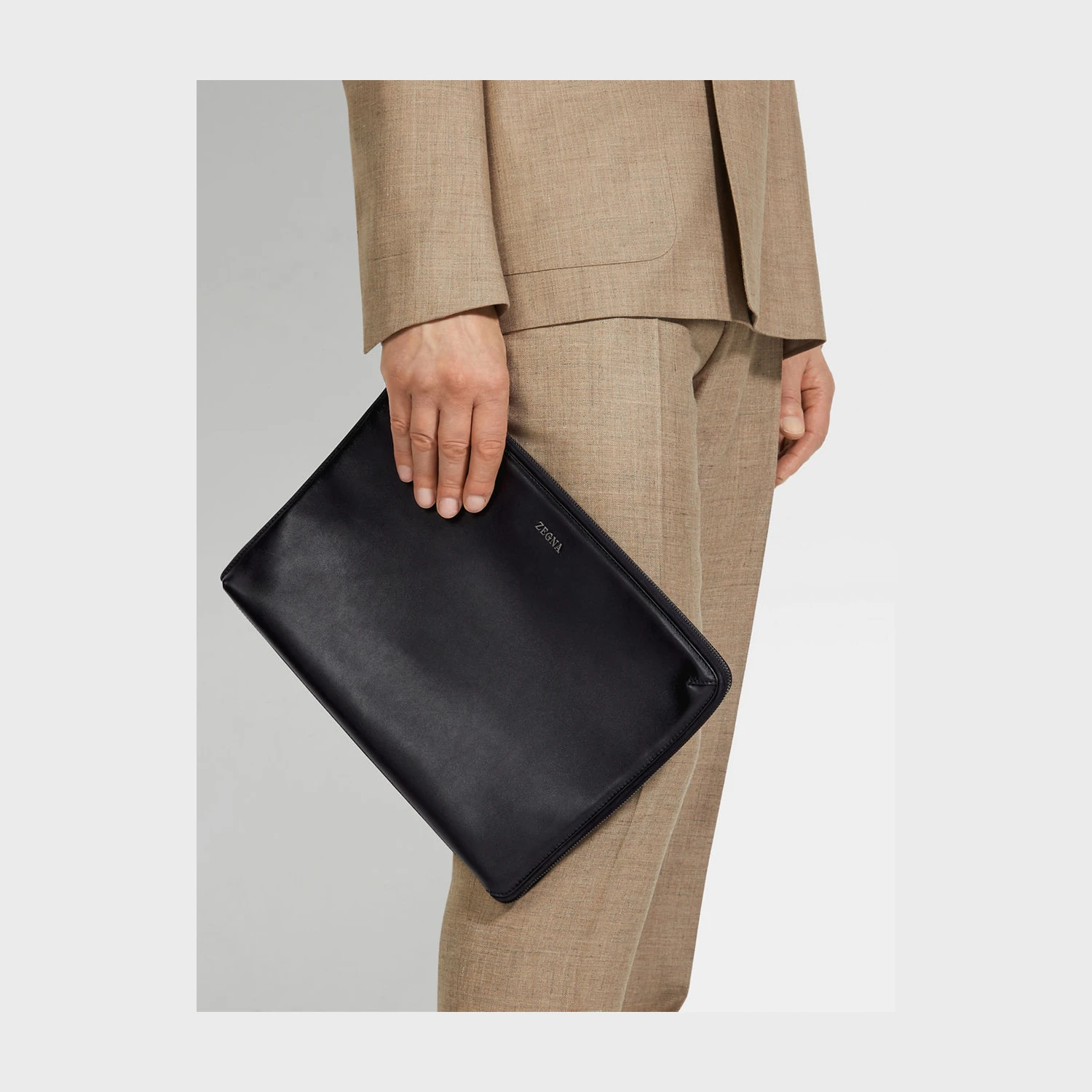 【预售】 杰尼亚 25春夏 男士 手拿包 Black Leather Portfolio LHGRN-C2275Z-NER 商品