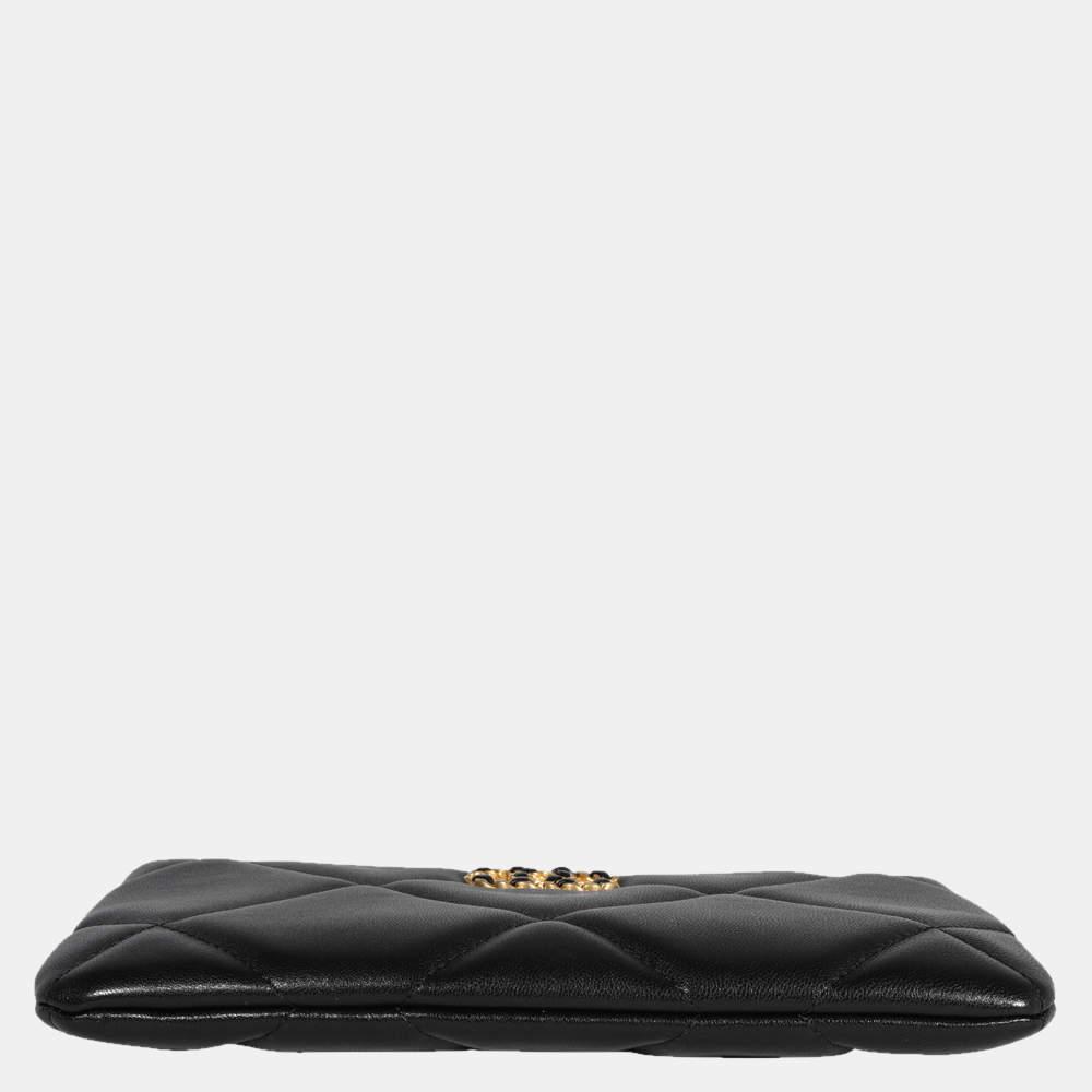 Chanel Black Lambskin Quilted Leather Chanel 19 O Case Clutch Bag商品第4张图片规格展示