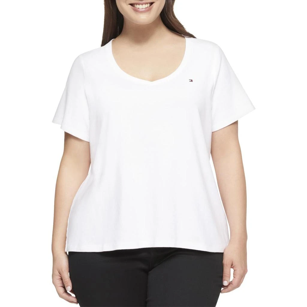 商品Tommy Hilfiger|Tommy Hilfiger Womens Plus Ribbed Trim V-Neck Casual Top,价格¥85,第1张图片