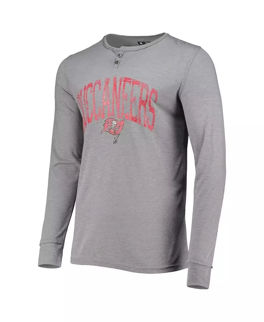 商品Concepts Sport|Men's Gray Tampa Bay Buccaneers Takeaway Henley Long Sleeve Sleep T-shirt,价格¥294,第2张图片详细描述