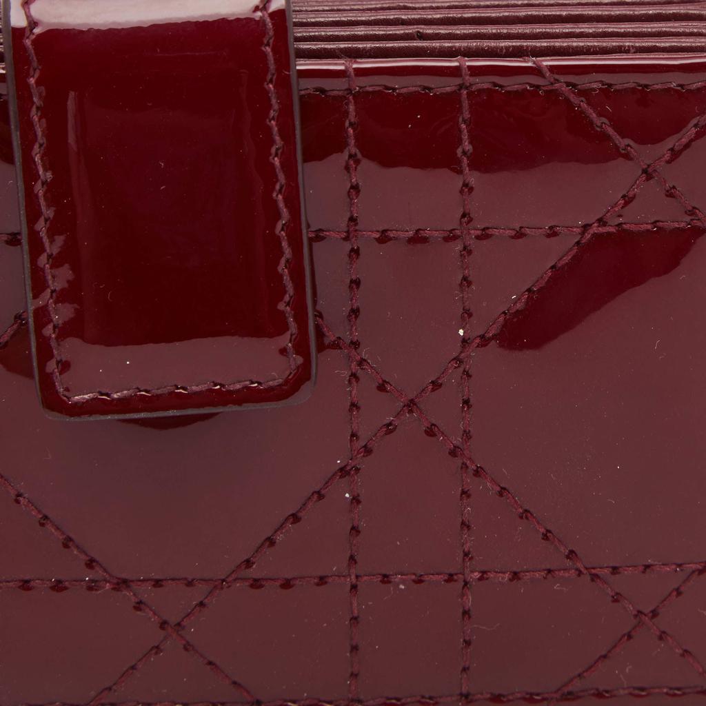 商品[二手商品] Dior|Dior Red Cannage Patent Leather Lady Dior 5 Gusset Card Holder,价格¥3063,第7张图片详细描述