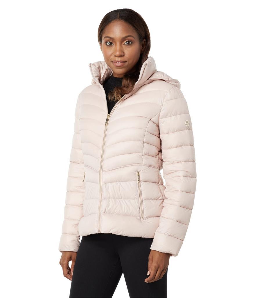 商品Michael Kors|Short Curved Pattern Packable Down Jacket M825348QZ,价格¥475,第1张图片