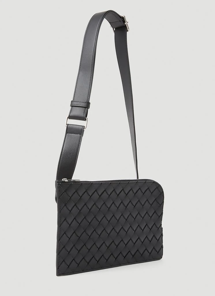 商品Bottega Veneta|Intreccio Pouch Crossbody Bag,价格¥6234,第3张图片详细描述