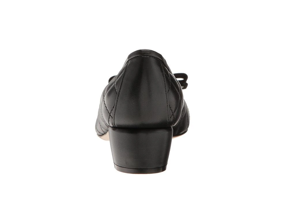 商品Salvatore Ferragamo|Vara Q 蝴蝶结菱格纹粗跟鞋,价格¥4799,第5张图片详细描述