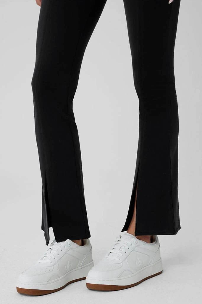 商品Alo|Airbrush 7/8 High Waist Flutter Legging - Black,价格¥896,第4张图片详细描述