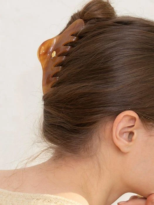 商品FANTASTIC PLANET|Brown marble hair clip_2colors,价格¥469,第1张图片