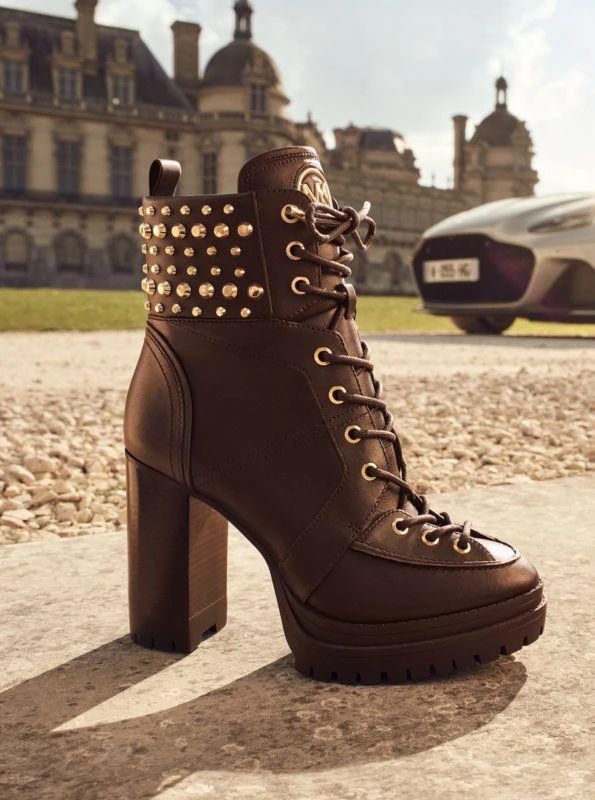 商品Michael Kors|Yvonne Studded Leather Boot,价格¥631,第4张图片详细描述