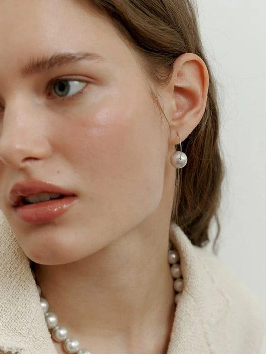 商品LOVE ME MONSTER|Soft Silver Pearl Ring Earrings,价格¥536,第4张图片详细描述