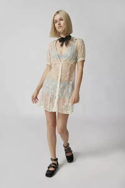 商品Urban Outfitters|UO Connie Sheer Lace Mini Dress,价格¥76,第2张图片详细描述