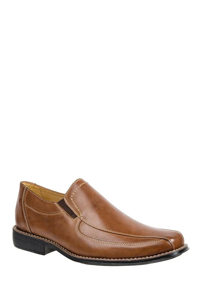 商品Sandro Moscoloni|Berwyn Venetian Loafer - Wide Width Available,价格¥327,第1张图片
