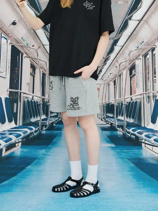 商品CPGN|Youth Culture Rose Sweatpants Short Pants Gray,价格¥460,第2张图片详细描述