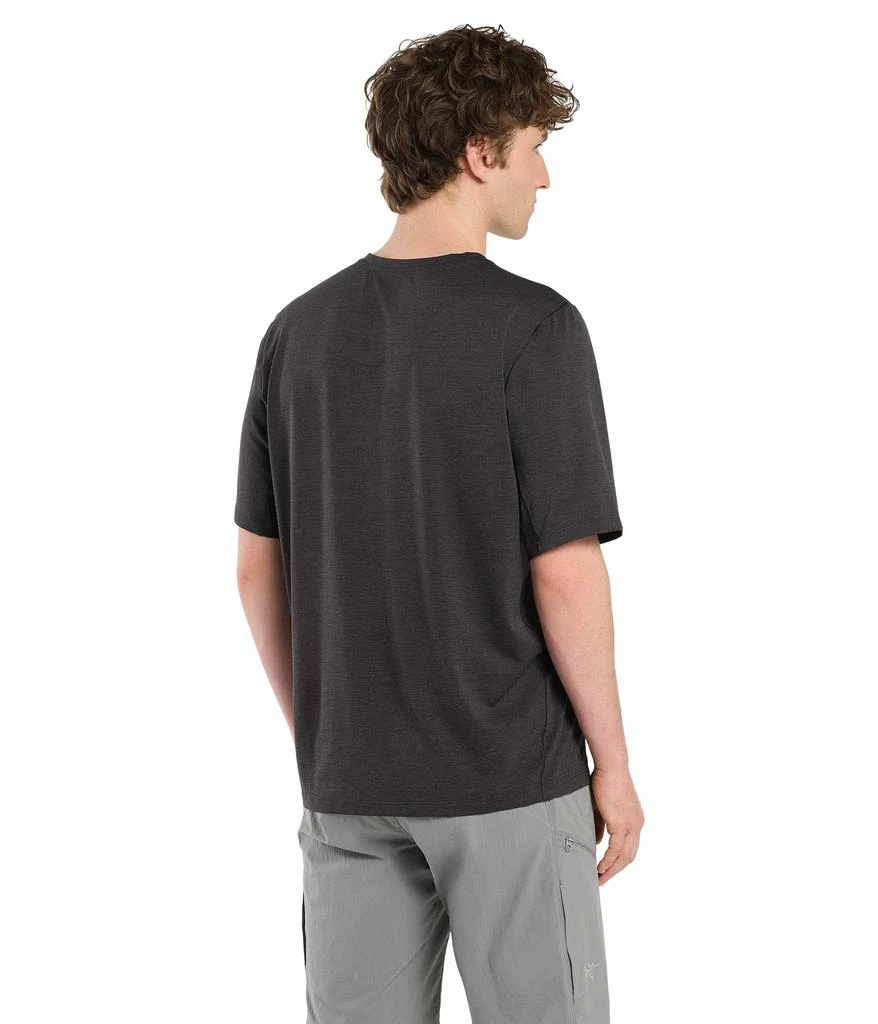 商品Arc'teryx| 圆领短袖 T 恤 吸湿排汗速干,价格¥591,第2张图片详细描述