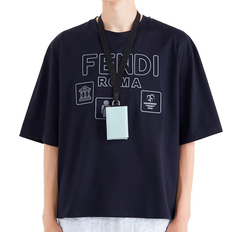 商品Fendi|【预售3-7天】FENDI/芬迪 22年早春新款 男士深蓝色纯棉对比色Logo Icon图案短袖T恤FY1129AIFVF0QG3,价格¥43048,第6张图片详细描述