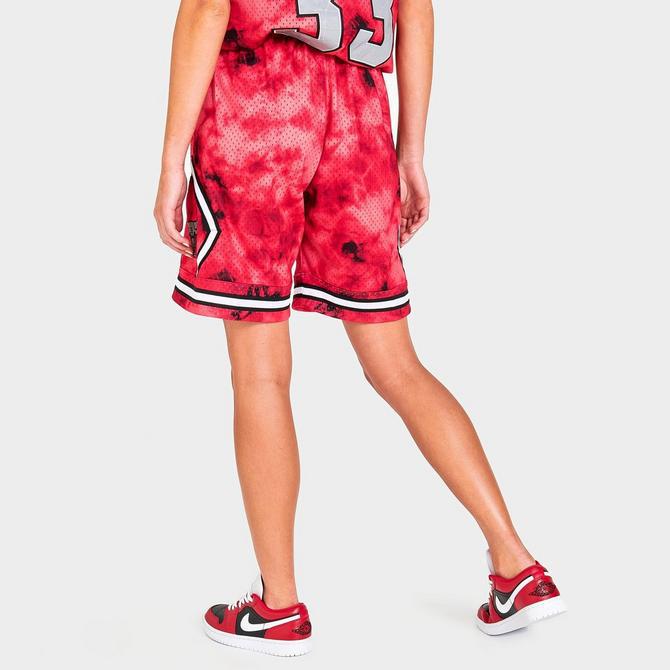 Women's Mitchell & Ness Chicago Bulls NBA Galaxy Hardwood Classics Basketball Shorts商品第4张图片规格展示