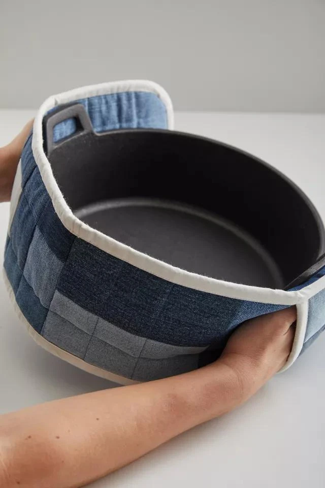 商品Urban Outfitters|Denim Double Oven Mitt,价格¥150,第3张图片详细描述