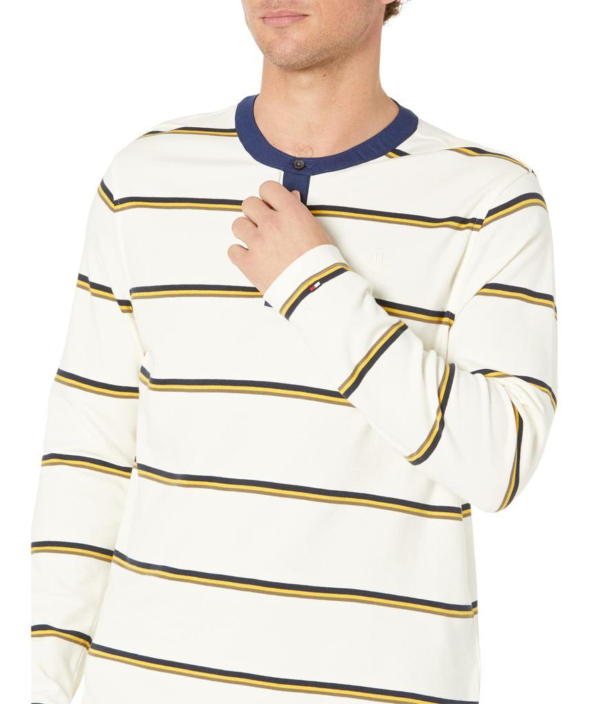 商品Tommy Hilfiger|Long Sleeve Henley Shirt in Custom Fit,价格¥252,第5张图片详细描述