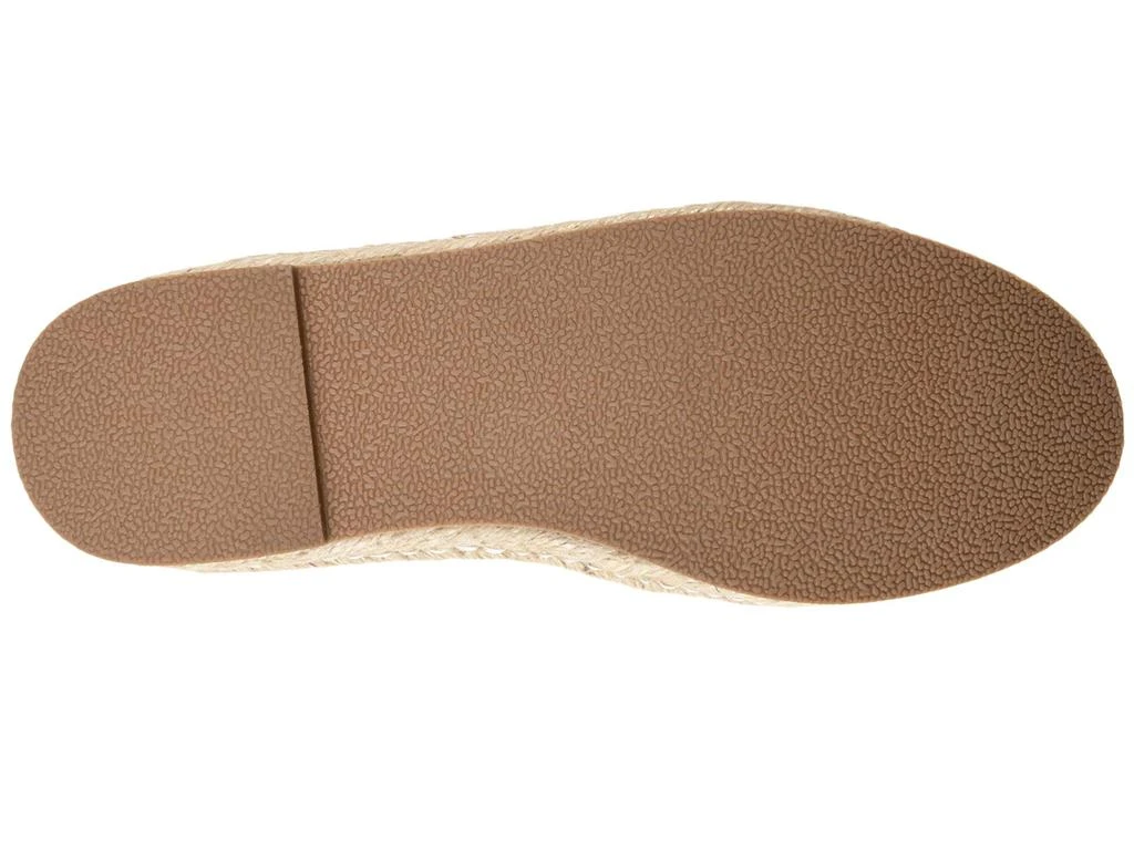 商品Journee Collection|Comfort Foam™ Balie Espadrille Flat,价格¥441,第3张图片详细描述