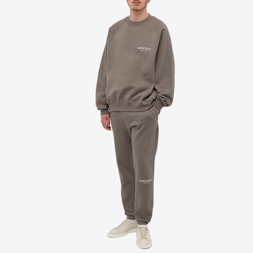 Fear of God ESSENTIALS Logo Crew Neck Sweat - Desert Taupe商品第4张图片规格展示