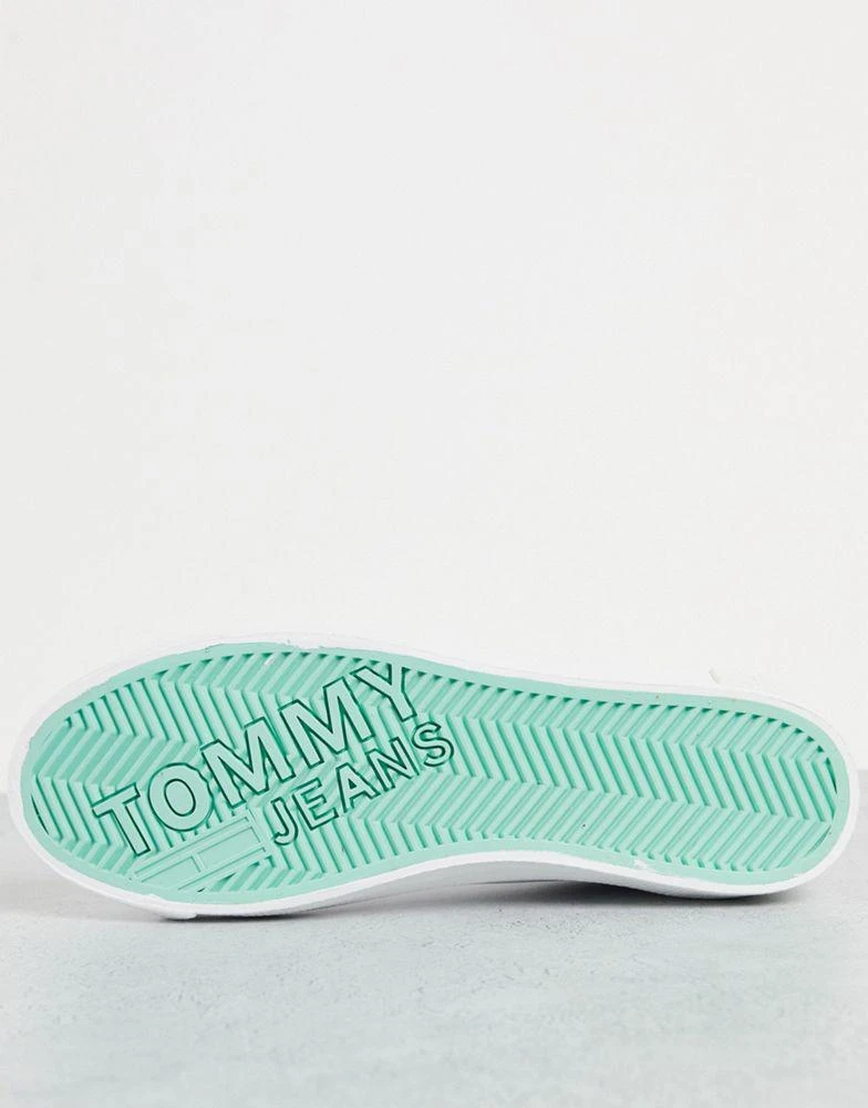商品Tommy Hilfiger|Tommy Jeans leather low cut trainer in white,价格¥518,第3张图片详细描述
