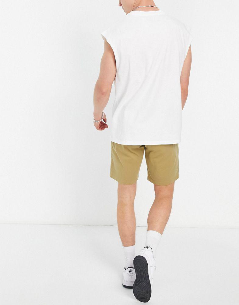 商品Calvin Klein|Calvin Klein garment dyed chino shorts with belt in tan,价格¥399,第4张图片详细描述