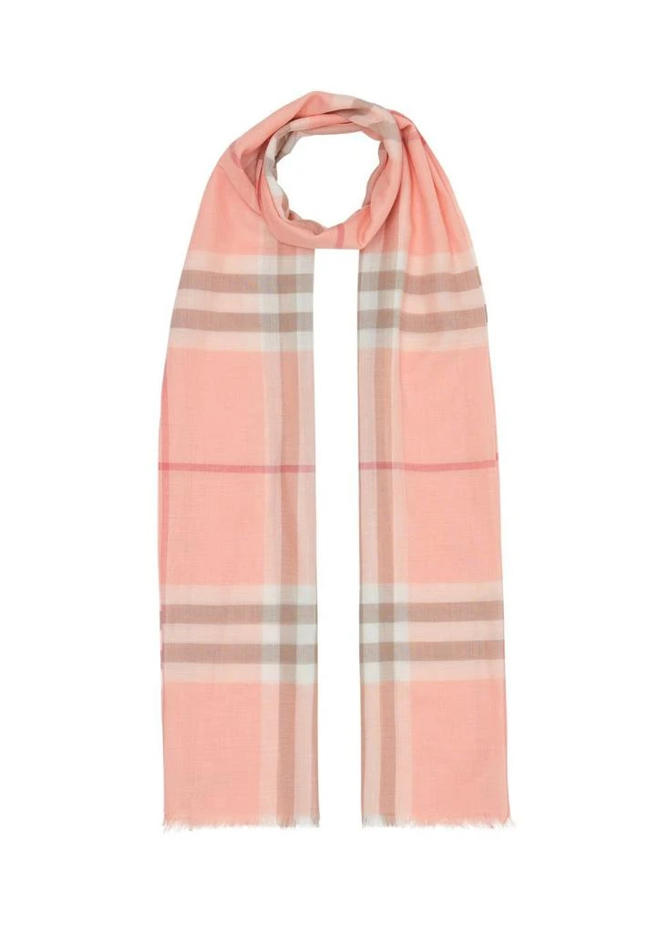 商品Burberry|Lightweight check wool silk scarf,价格¥2699,第1张图片