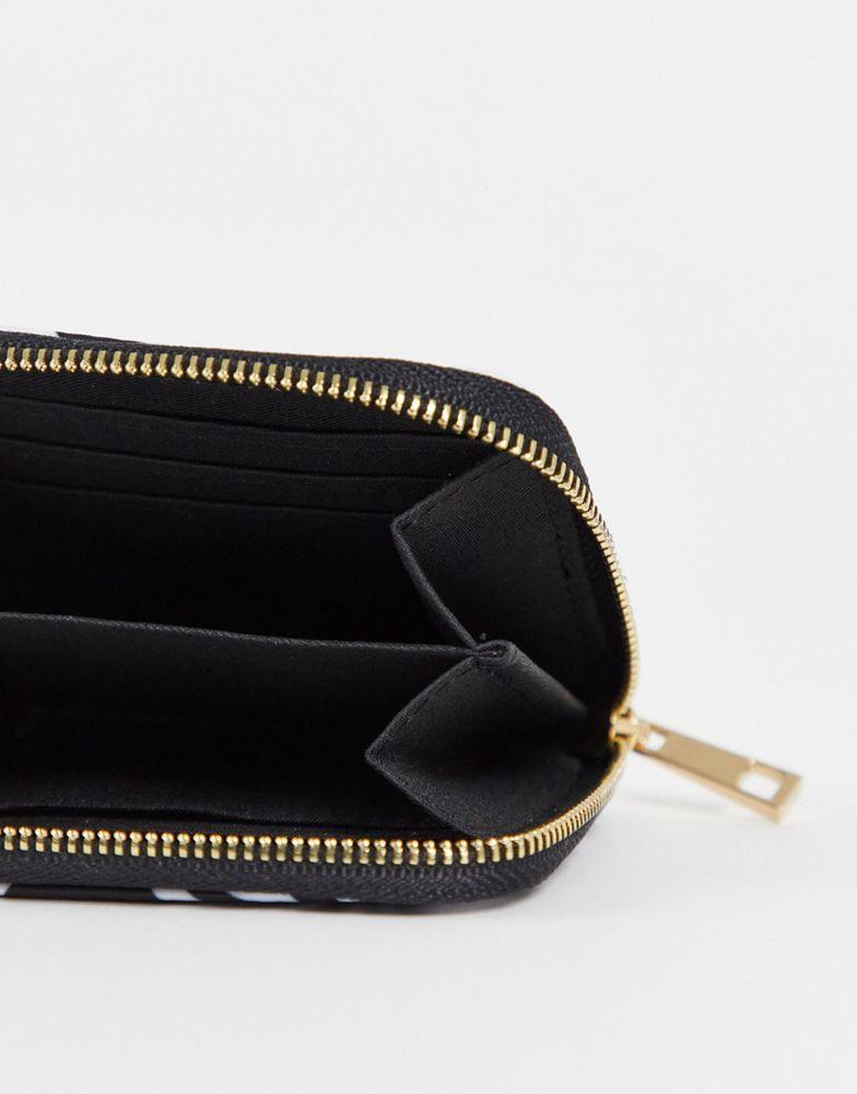 ASOS DESIGN nylon purse in swirl print商品第3张图片规格展示