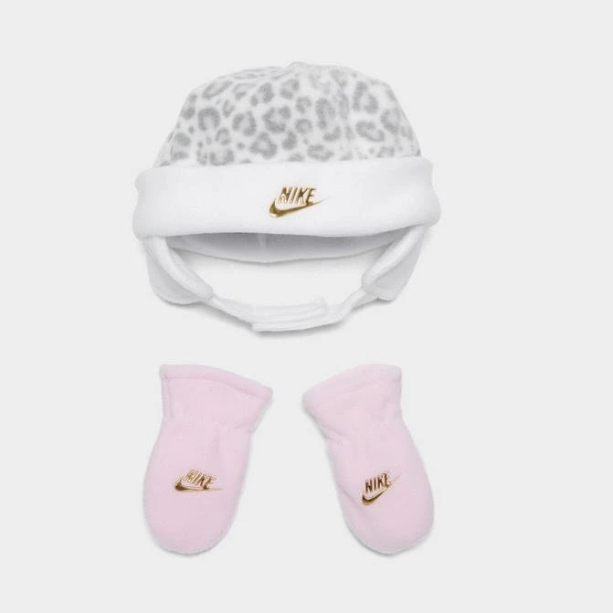 商品NIKE|Girls' Infant Nike Leopard Print Beanie and Mittens Set,价格¥187,第1张图片