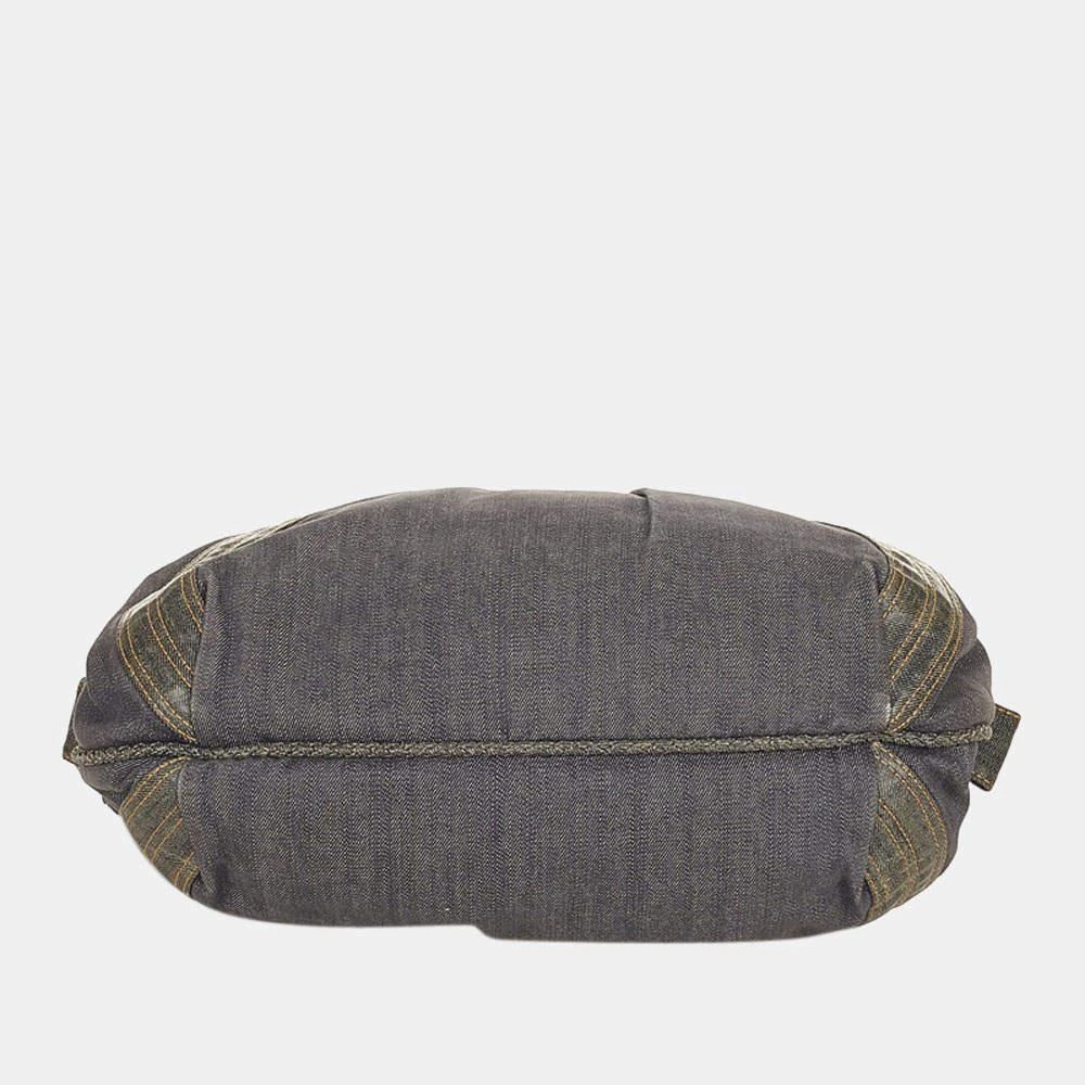 商品[二手商品] Fendi|Fendi Grey Denim Leather Spy Top Handle Bag,价格¥4459,第4张图片详细描述