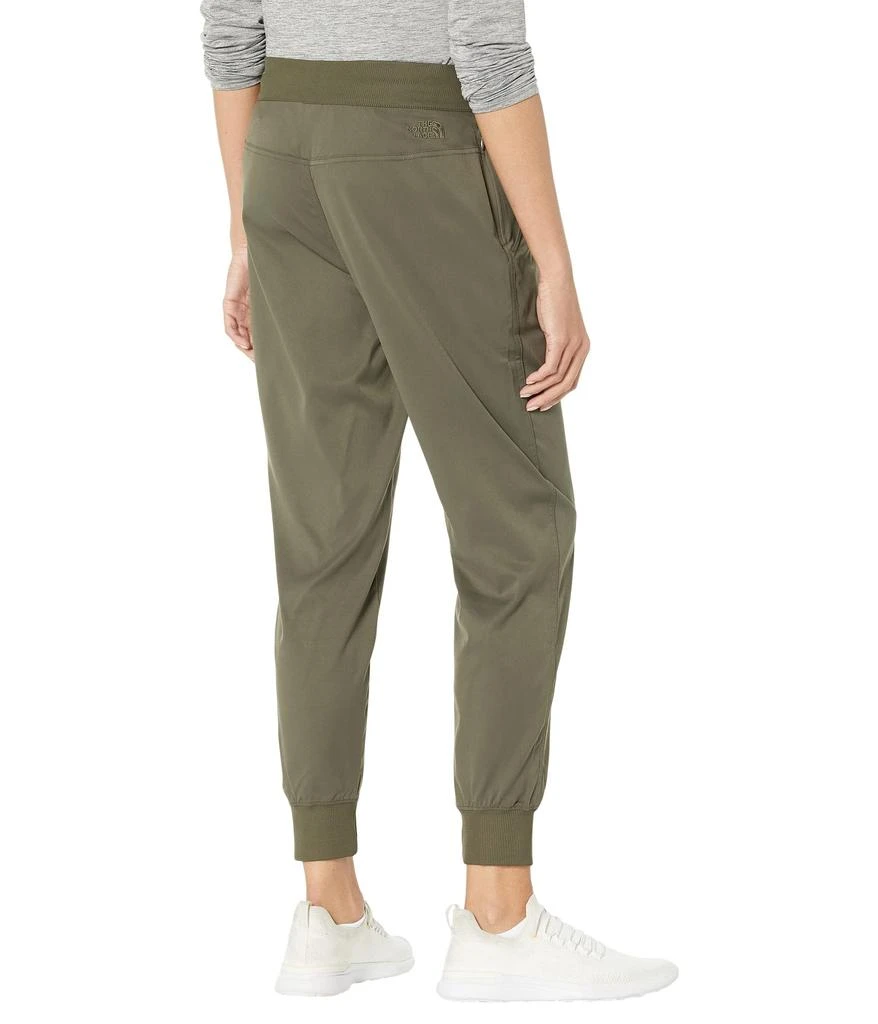 商品The North Face|Aphrodite Joggers,价格¥361,第2张图片详细描述