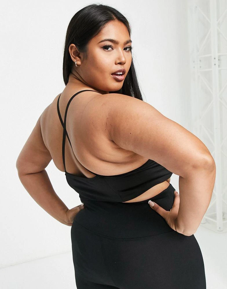 商品Puma|Puma Studio Plus yoga low support bra in black,价格¥115,第4张图片详细描述