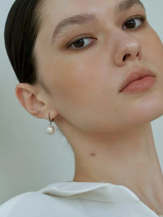商品LOVE ME MONSTER|Pearl `drop` Cubic Ring Earrings,价格¥499,第2张图片详细描述