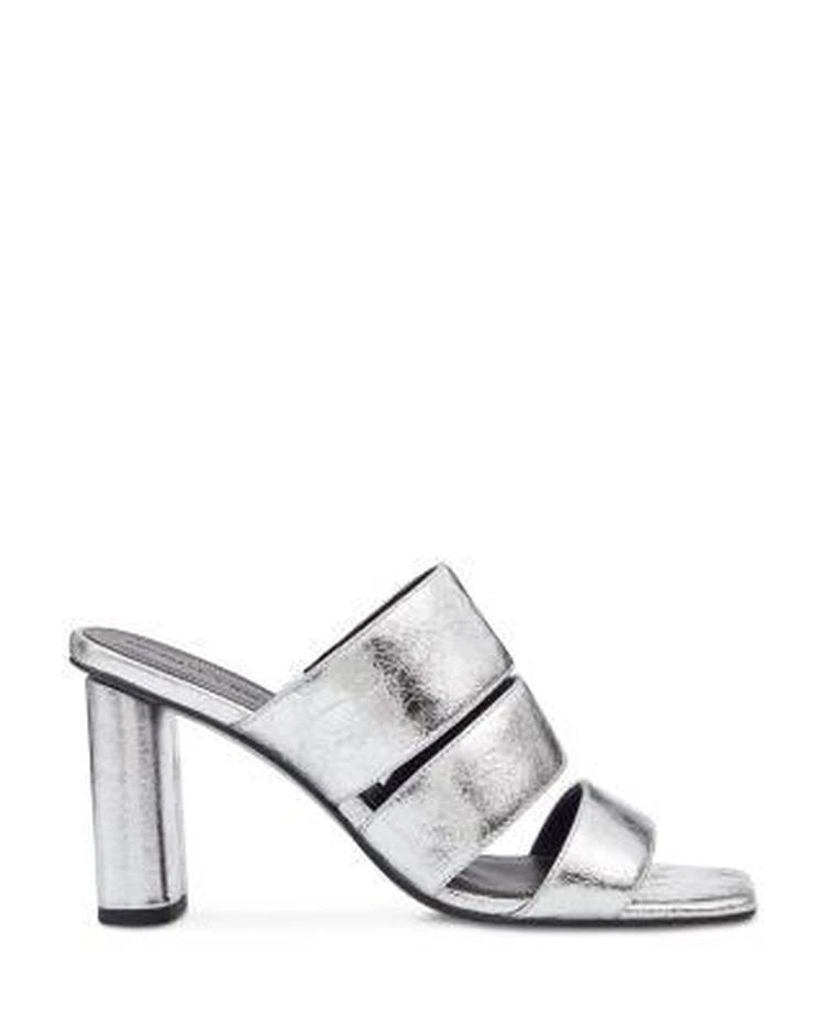 商品KENDALL & KYLIE|KENDALL and KYLIE Women's Leila Metallic Leather Block Heel Slide Sandals,价格¥286,第2张图片详细描述