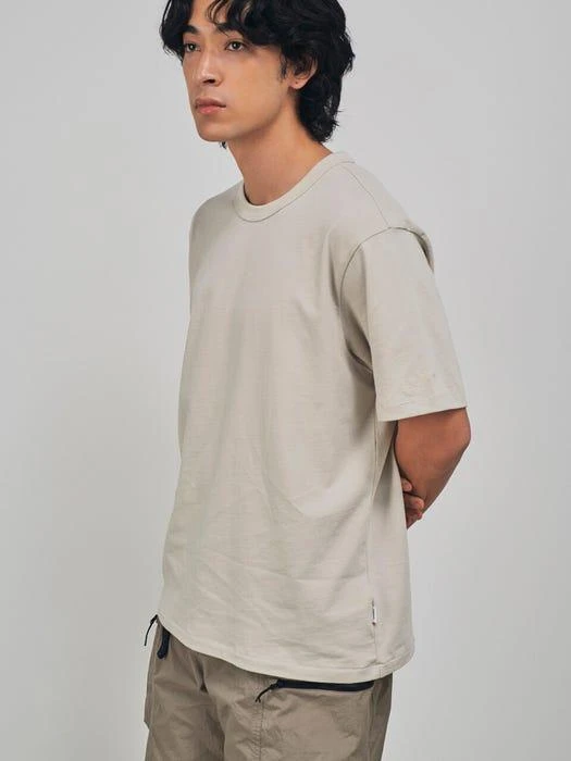 商品HIDEOUT|Essential Short Sleeve T Shirt,价格¥399,第1张图片