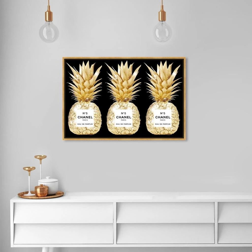 商品Oliver Gal|Fashion and Glam 'Pineapple First Class Black' Perfumes,价格¥1813,第2张图片详细描述