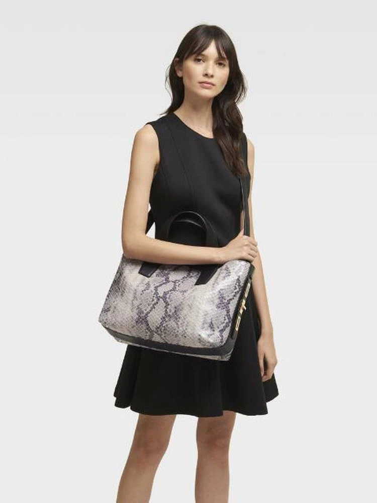 商品DKNY|Snake Embossed Leather Medium Shopper Tote,价格¥1510,第2张图片详细描述