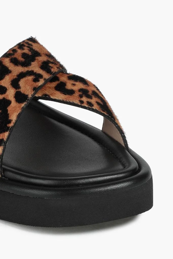 商品Stuart Weitzman|Leopard-print calf hair sandals,价格¥428,第5张图片详细描述