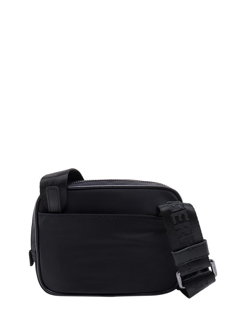 商品Karl Lagerfeld Paris|Karl Lagerfeld Cara Loves Karl Shoulder Bag,价格¥1392,第4张图片详细描述