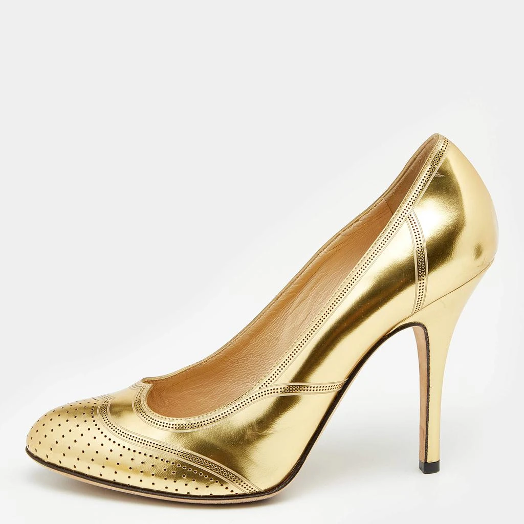 商品[二手商品] Fendi|Fendi Metallic Gold Perforated Leather Round Toe Pumps Size 37,价格¥975,第1张图片