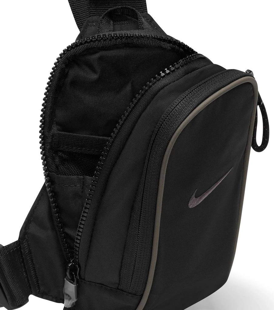 商品NIKE|Nike Sportswear Essentials Crossbody Bag,价格¥265,第5张图片详细描述
