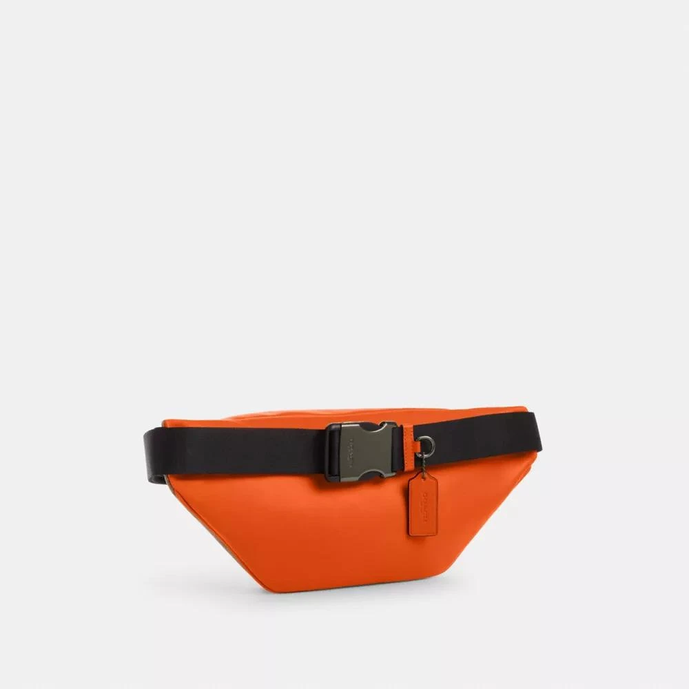 商品Coach|Racer Belt Bag In Colorblock Signature Canvas,价格¥974,第3张图片详细描述