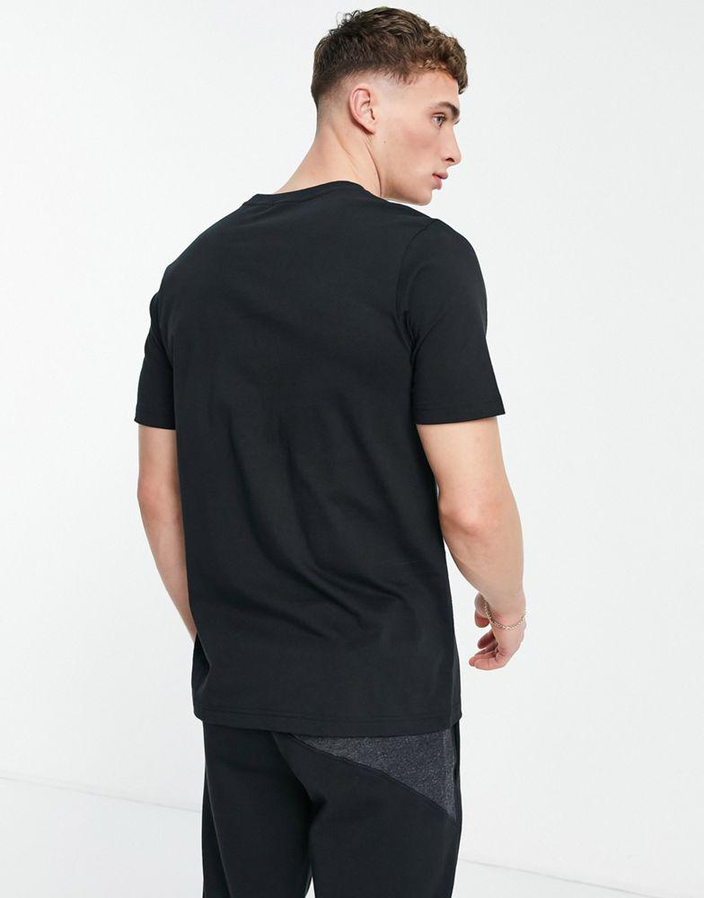 adidas Originals RYV t-shirt in black with fabric contrast panel商品第2张图片规格展示