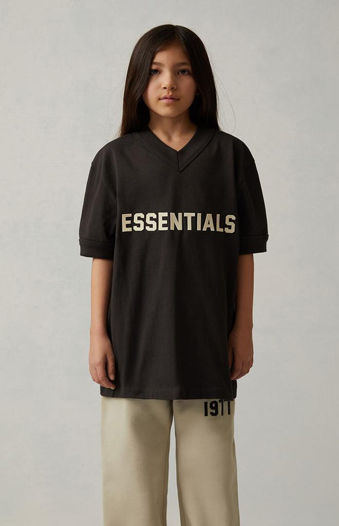 商品Essentials|Iron V-Neck T-Shirt,价格¥106,第4张图片详细描述