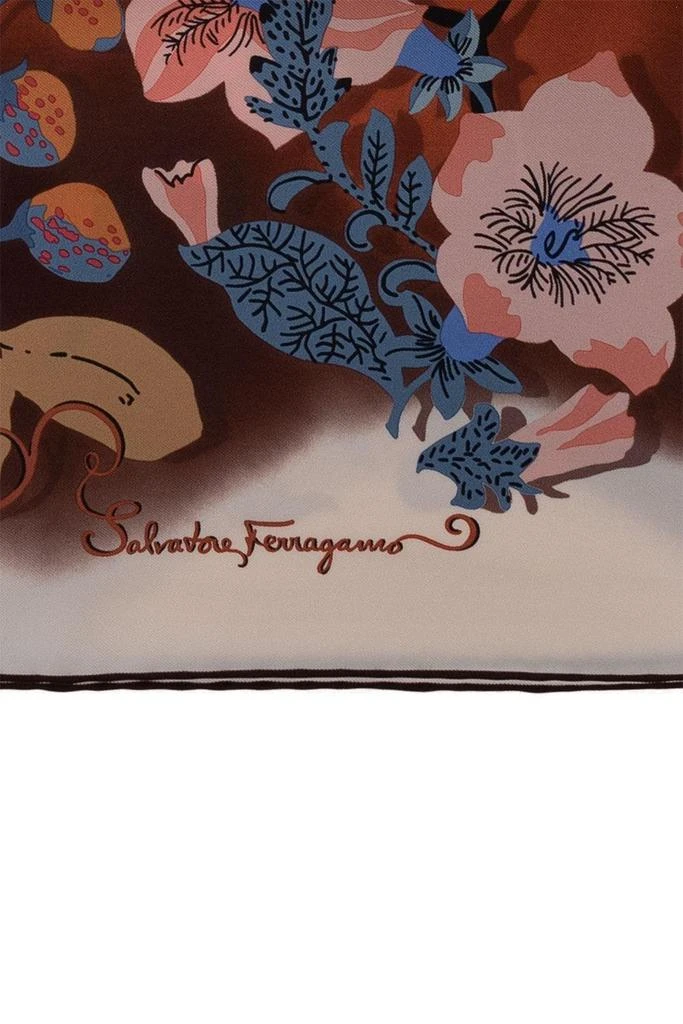商品Salvatore Ferragamo|Salvatore Ferragamo Floral Printed Scarf,价格¥1723,第2张图片详细描述
