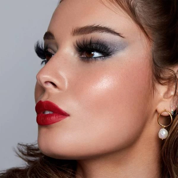 商品Lookfantastic|Lola's Lashes Ruby Magnetic Eyelash Kit - Black Eyeliner,价格¥392,第5张图片详细描述