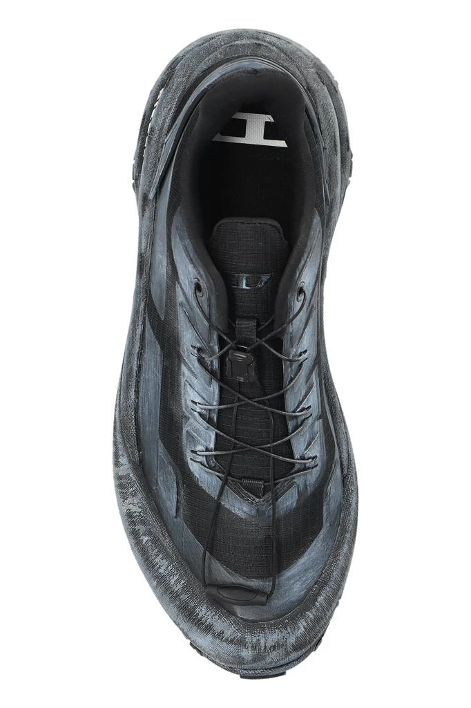 Sport shoes D-CAGE RUNNER 商品