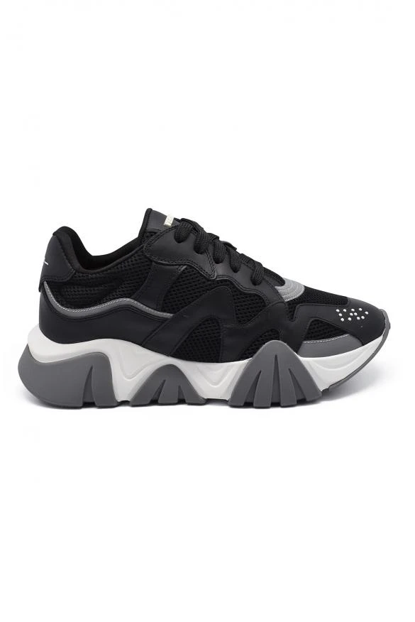 商品Versace|Men luxury sneakers squalo versace sneakers in mesh and leather,价格¥5808,第1张图片