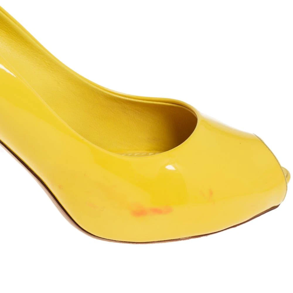 Louis Vuitton Yellow Patent Leather Oh Really! Peep Toe Pumps Size 38 商品