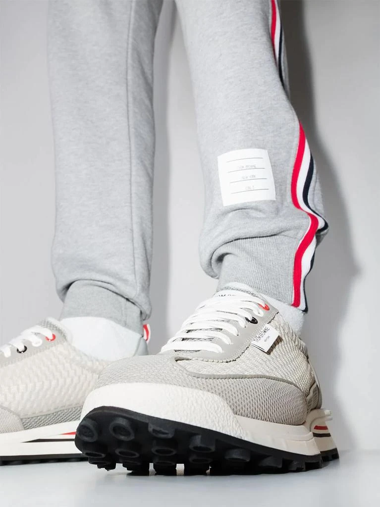 商品Thom Browne|THOM BROWNE TECH RUNNER IN HEAVY ATHLETIC MESH SNKR,价格¥2976,第2张图片详细描述